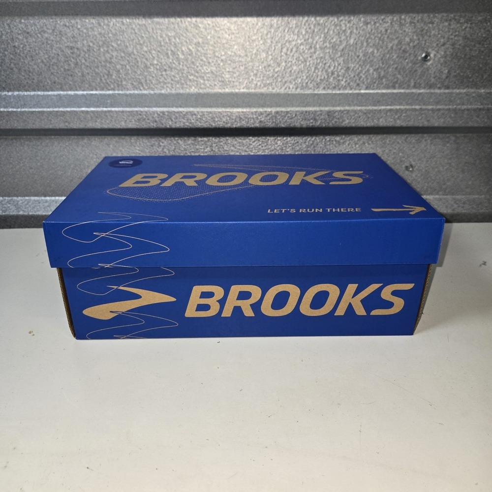 Brooks Ghost Max 2 Minnie Mouse Men's Running Shoes Size 10 (D) runDisney | NEW - Picture 14 of 14